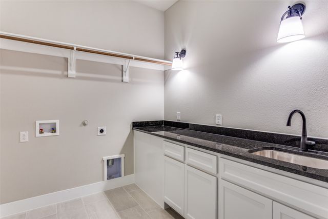 555 Aermotor Loop, Weatherford, TX 76085