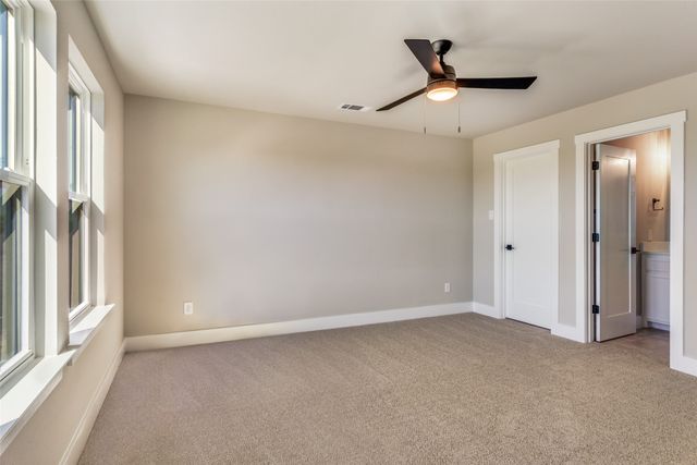 555 Aermotor Loop, Weatherford, TX 76085