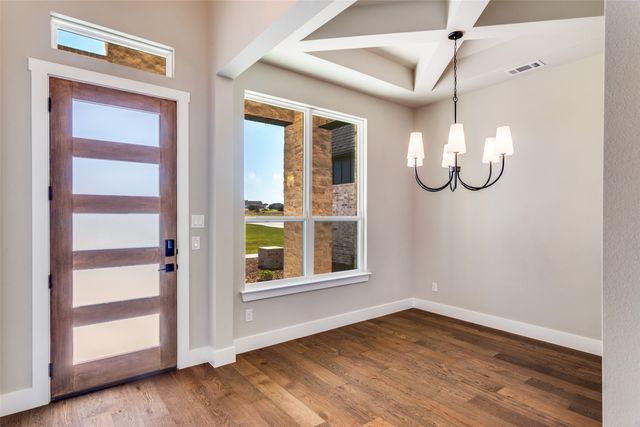 555 Aermotor Loop, Weatherford, TX 76085