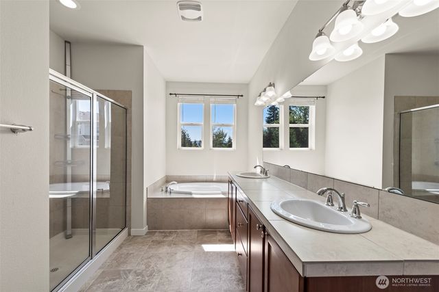 1119 NE Hickory Lane, Issaquah, WA 98029