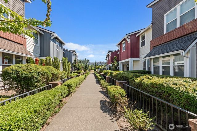 1119 NE Hickory Lane, Issaquah, WA 98029