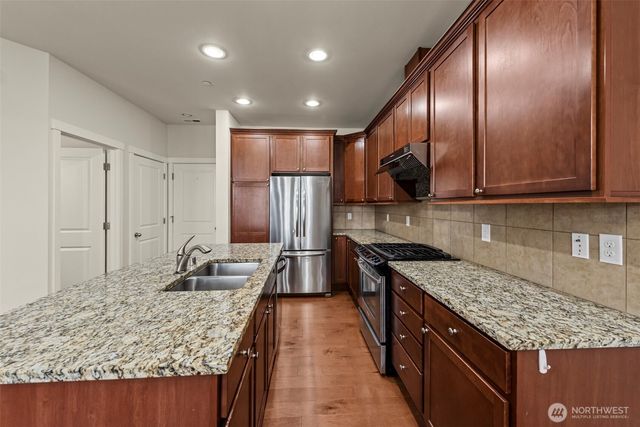 1119 NE Hickory Lane, Issaquah, WA 98029