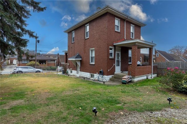 47 May Ave, Mckees Rocks, PA 15136