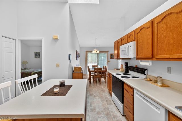 1909 Saddlebrook Circle, Wooster, OH 44691