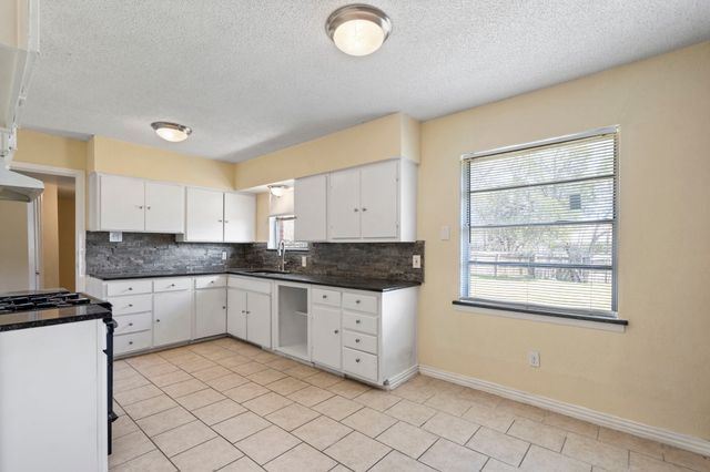 7918 Racine Drive, Dallas, TX 75232