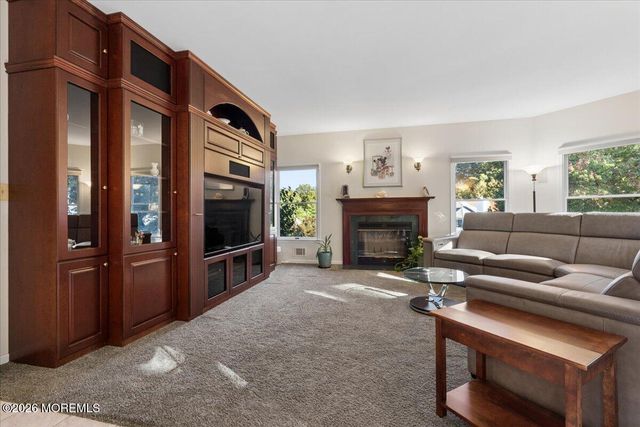 312 Wembley Place, Morganville, NJ 07751