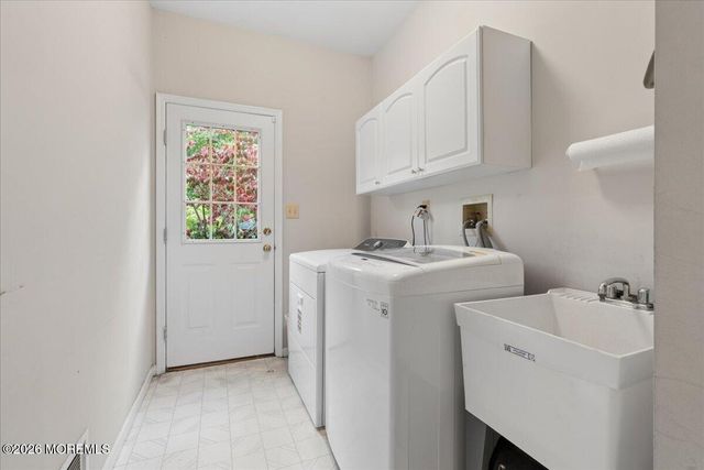 312 Wembley Place, Morganville, NJ 07751