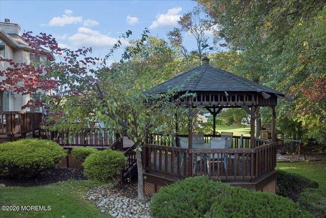 312 Wembley Place, Morganville, NJ 07751