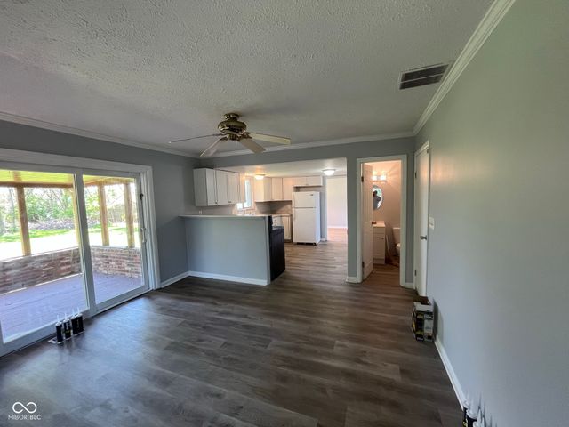 3751 W 97th Street, Carmel, IN 46032