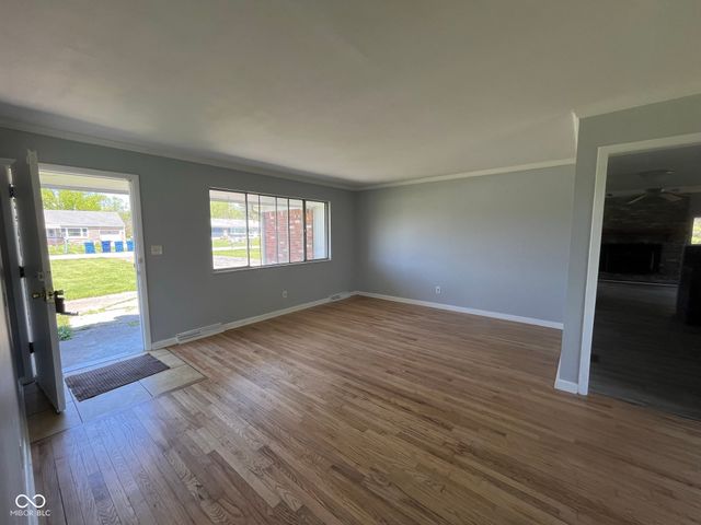 3751 W 97th Street, Carmel, IN 46032