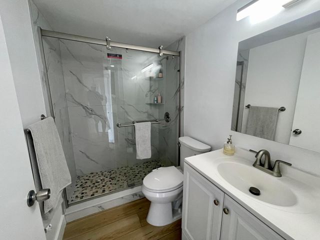 1100 Crystal Lake Drive 207, Deerfield Beach, FL 33064