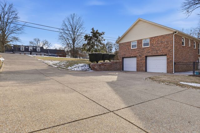 506 Page Dr, Mount Juliet, TN 37122