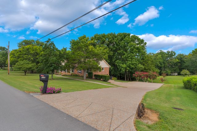 506 Page Dr, Mount Juliet, TN 37122