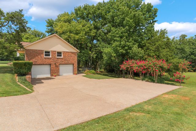506 Page Dr, Mount Juliet, TN 37122