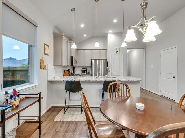 1807 Oakdale Mist Drive, Dickinson, TX 77539