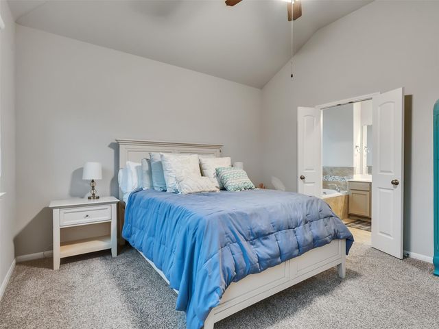1807 Oakdale Mist Drive, Dickinson, TX 77539
