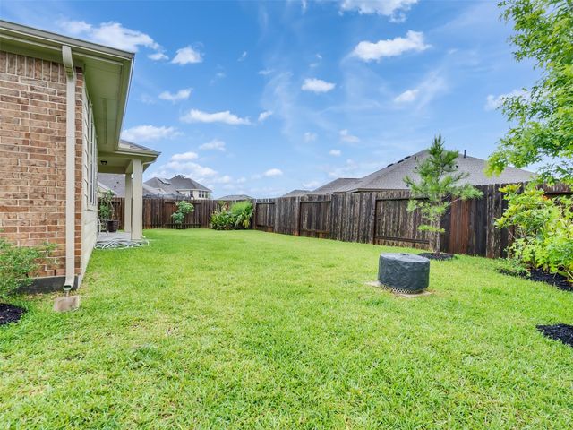 1807 Oakdale Mist Drive, Dickinson, TX 77539