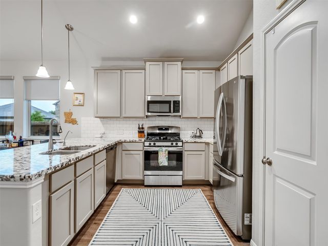 1807 Oakdale Mist Drive, Dickinson, TX 77539