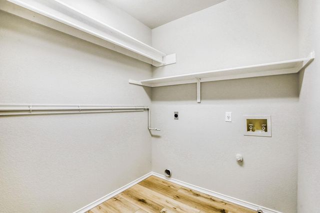 2121 DESCO DR, Austin, TX 78748