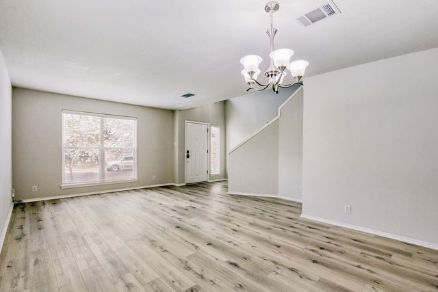 2121 DESCO DR, Austin, TX 78748