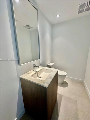 500 Alton Road 2108, Miami Beach, FL 33139