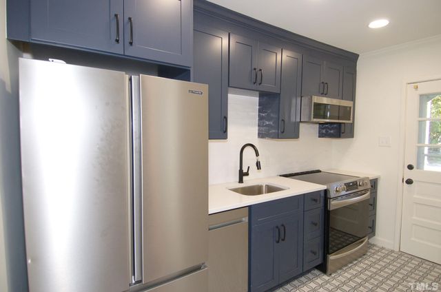 2100 Sutton Drive B, Raleigh, NC 27605
