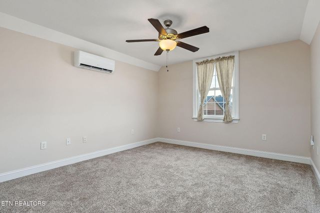 160 Genesis Ave, Crossville, TN 38571