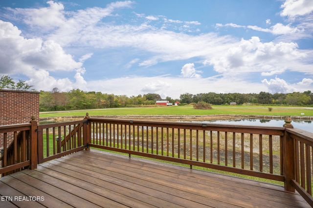 160 Genesis Ave, Crossville, TN 38571