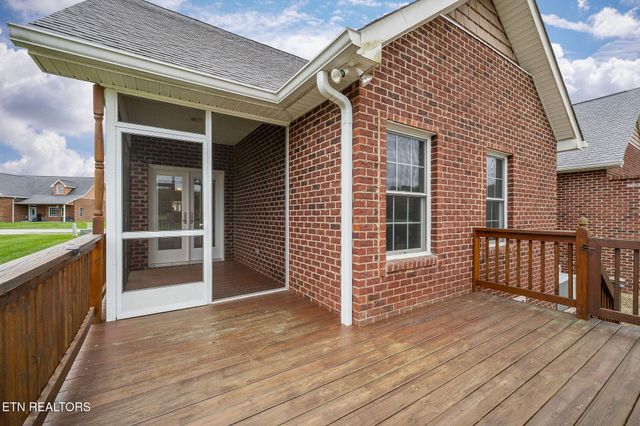 160 Genesis Ave, Crossville, TN 38571