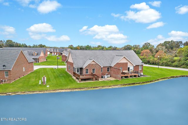160 Genesis Ave, Crossville, TN 38571