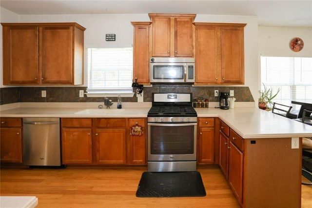 4011 Oak Field Drive, Loganville, GA 30052