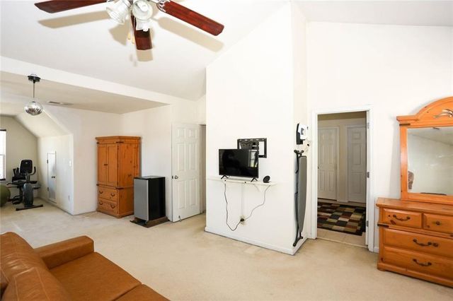 4011 Oak Field Drive, Loganville, GA 30052