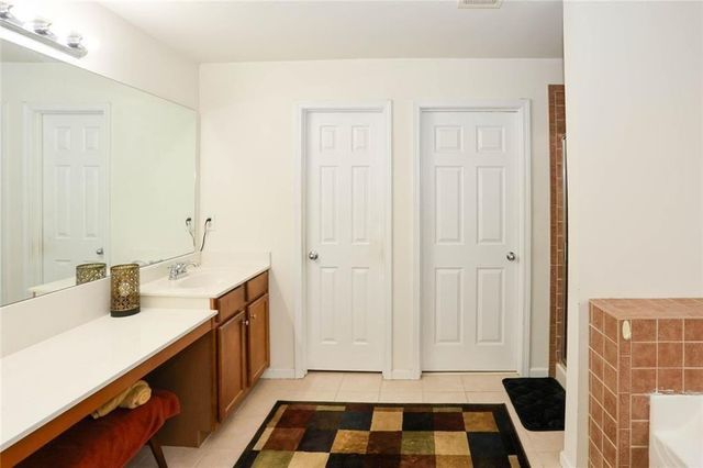 4011 Oak Field Drive, Loganville, GA 30052