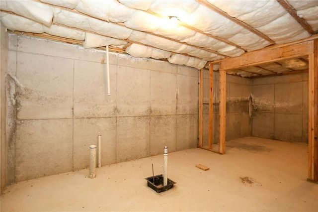 4011 Oak Field Drive, Loganville, GA 30052