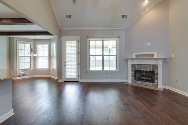 9565 GRAYS SONG DR, Cordova, TN 38018