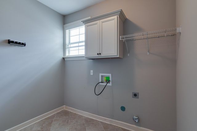 9565 GRAYS SONG DR, Cordova, TN 38018