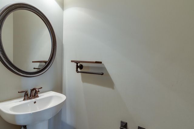 9565 GRAYS SONG DR, Cordova, TN 38018