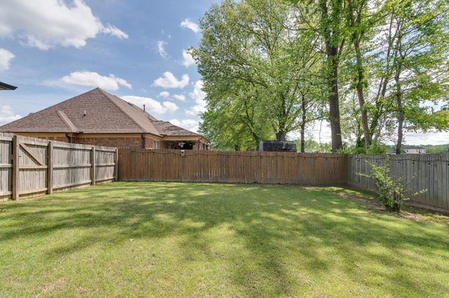 9565 GRAYS SONG DR, Cordova, TN 38018