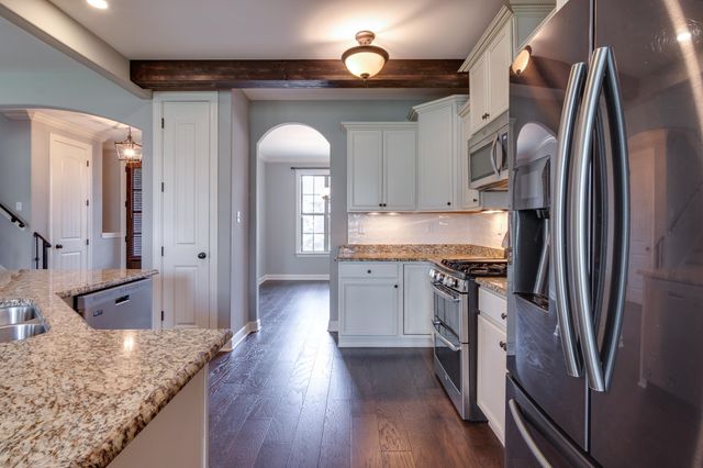 9565 GRAYS SONG DR, Cordova, TN 38018