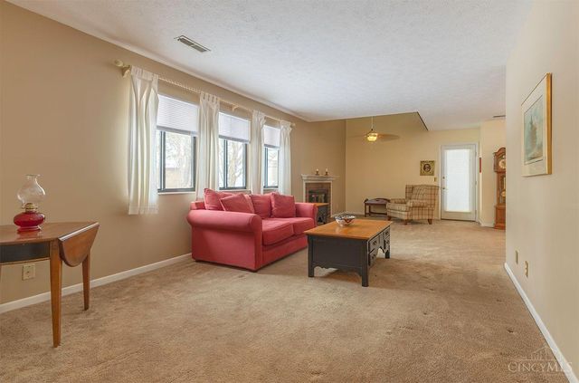 11 Rolling Hills Court, Wyoming, OH 45215