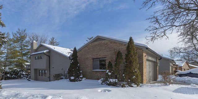 11 Rolling Hills Court, Wyoming, OH 45215