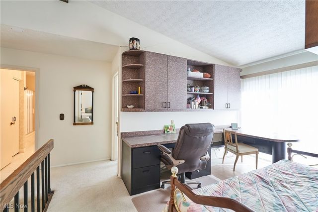 3384 S Smith Road, Fairlawn, OH 44333