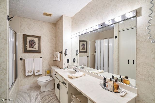 3384 S Smith Road, Fairlawn, OH 44333