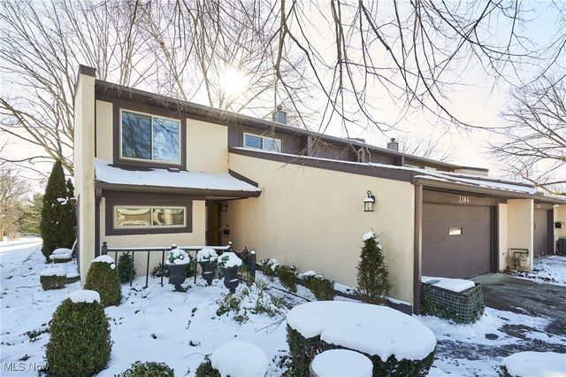 3384 S Smith Road, Fairlawn, OH 44333