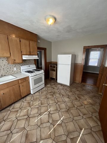 65 Newton St 1, Everett, MA 02149