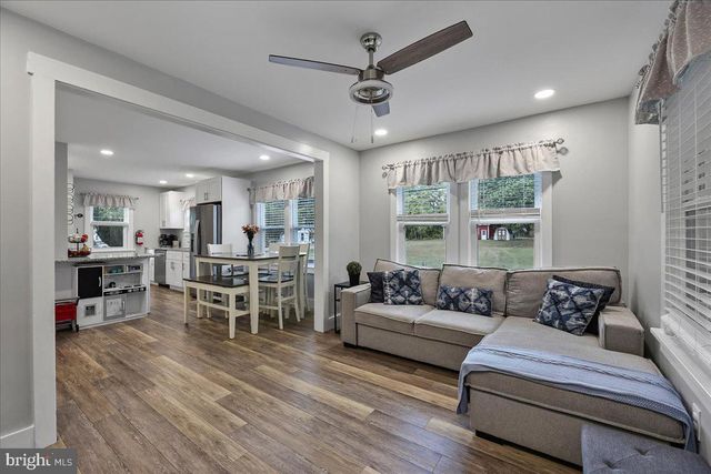 1602 ALMONESSON RD, Woodbury, NJ 08096