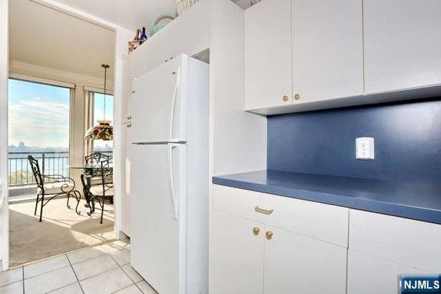 1 Horizon Road 605, Fort Lee, NJ 07024
