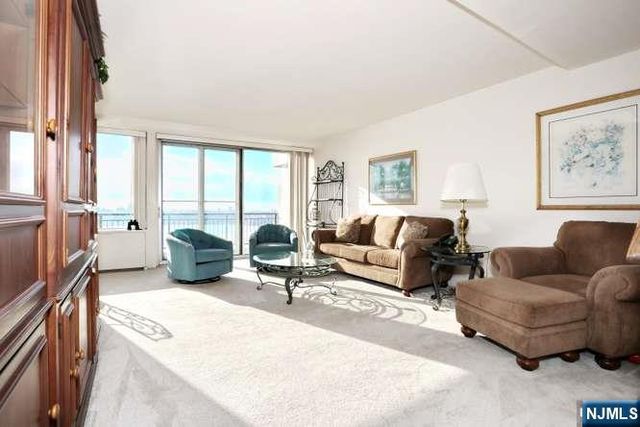 1 Horizon Road 605, Fort Lee, NJ 07024