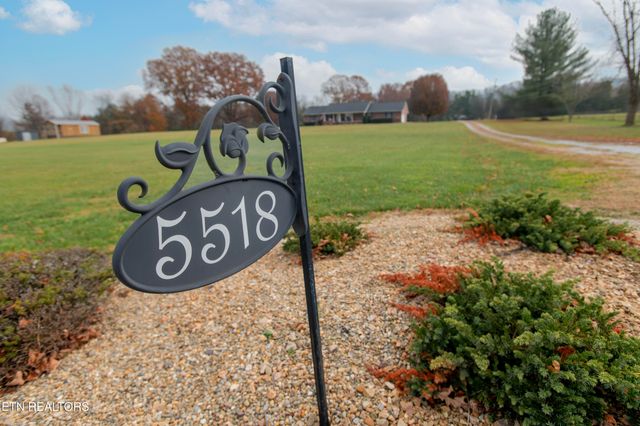 5518 W Beaver Creek Drive, Powell, TN 37849