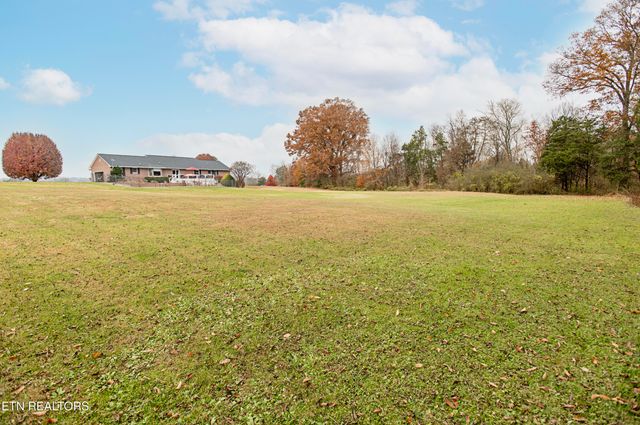 5518 W Beaver Creek Drive, Powell, TN 37849